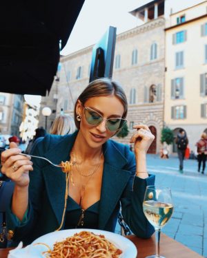 Ioana Chisiu Florence Italy Almaaz Couture Constanta Fashion Blogger | Am ajuns in Florenta la amiaz si am luat busul pana la hotel